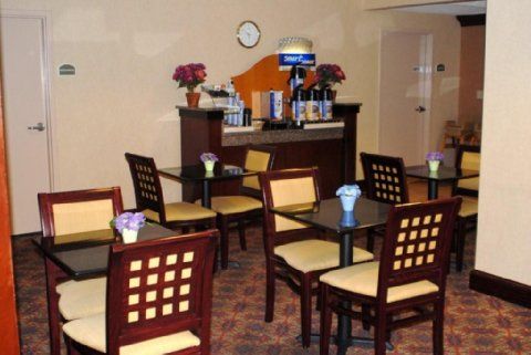 Holiday Inn Express Waterbury Zewnętrze zdjęcie