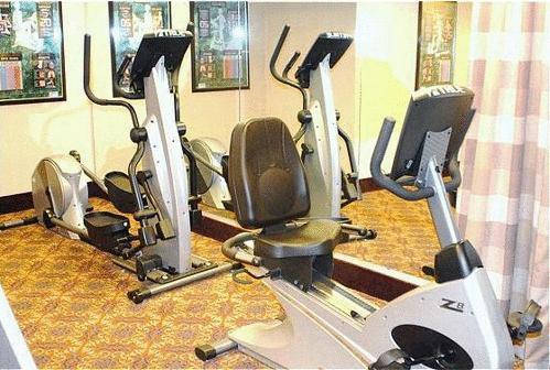 Holiday Inn Express Waterbury Zewnętrze zdjęcie