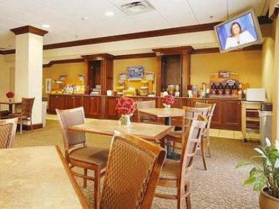 Holiday Inn Express Waterbury Zewnętrze zdjęcie